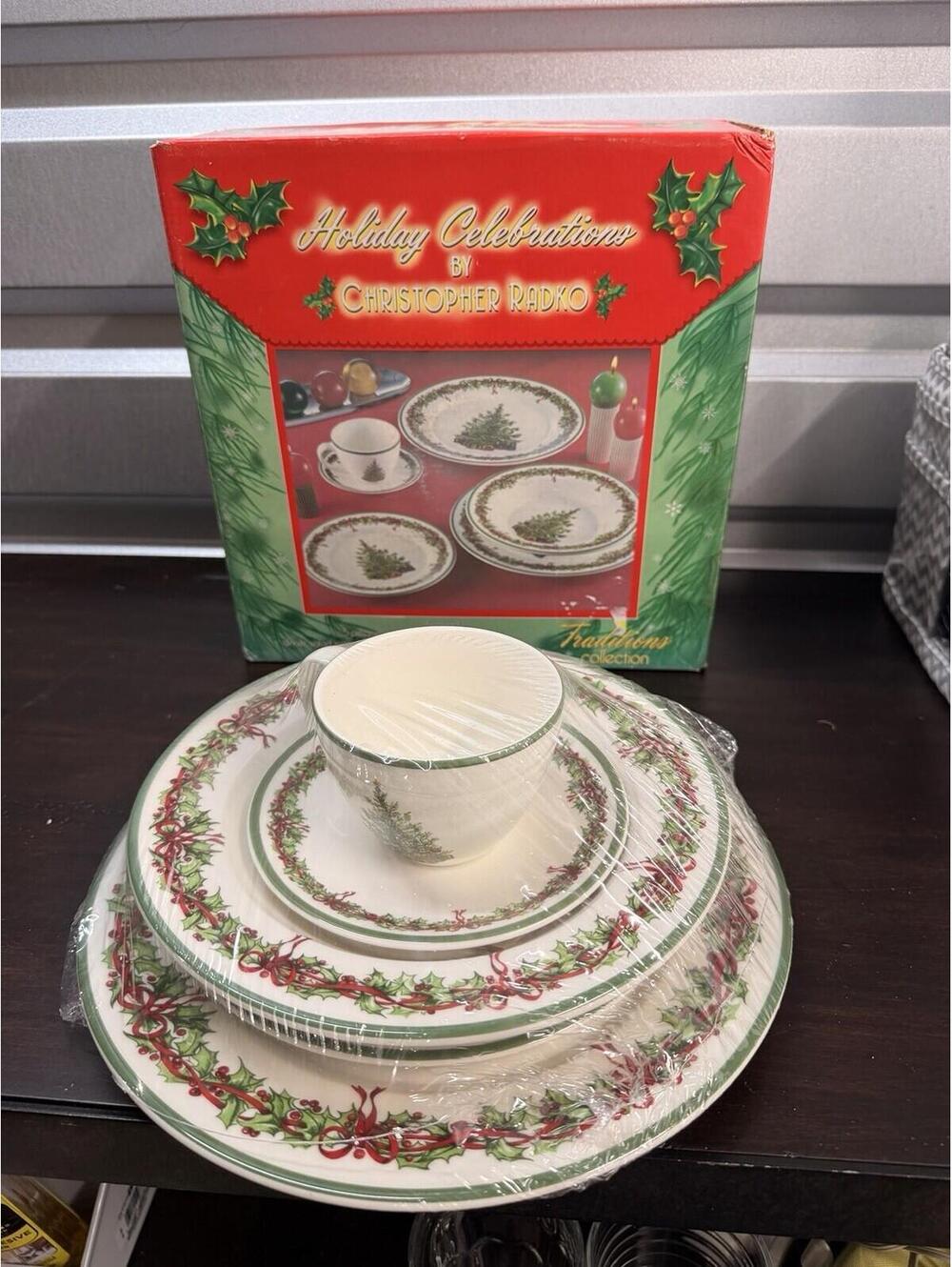 5 pc Christopher Radko Traditions Holiday Celebrations Dinnerware Set New In Box